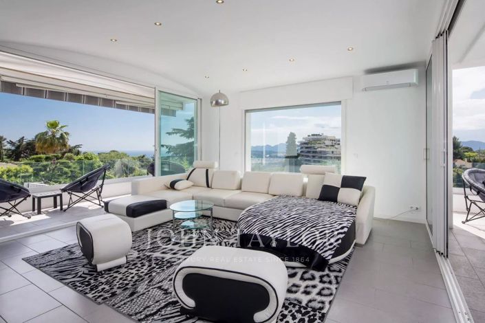 Image No.3-5 Bed House for sale