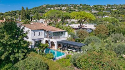 5 Bed House for sale