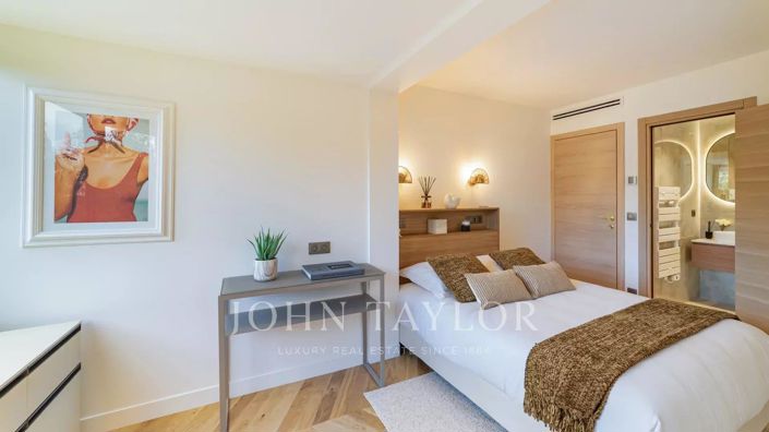 Image No.10-3 Bed Apartment for sale