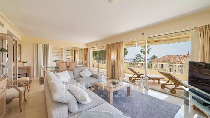 Image No.8-Apartment for sale