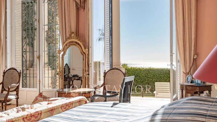 Image No.10-5 Bed Apartment for sale