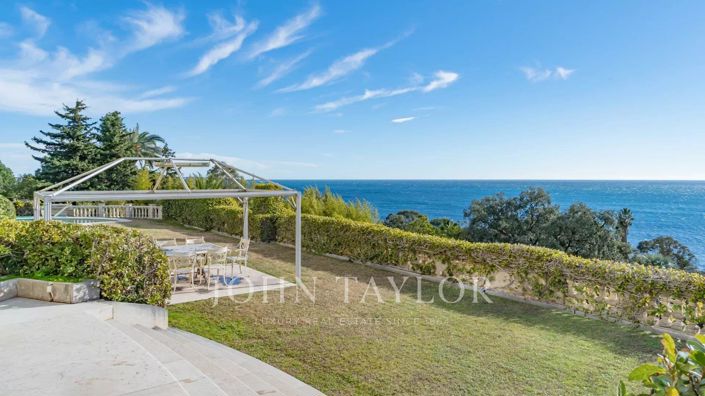 Image No.16-5 Bed Apartment for sale