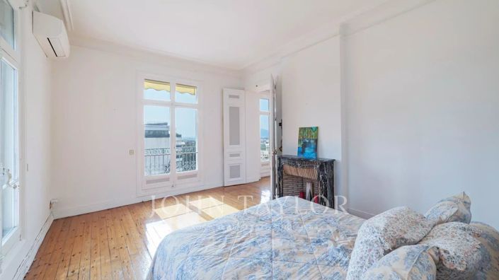 Image No.11-4 Bed Apartment for sale