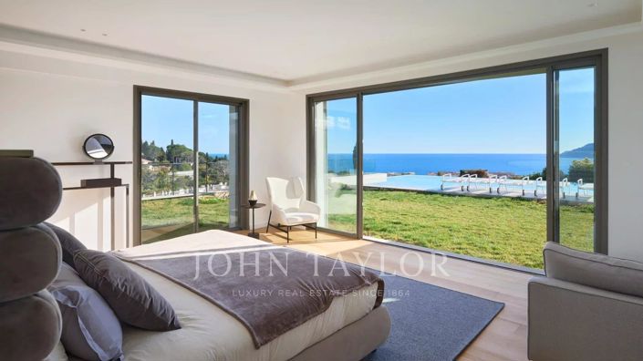 Image No.17-5 Bed House for sale