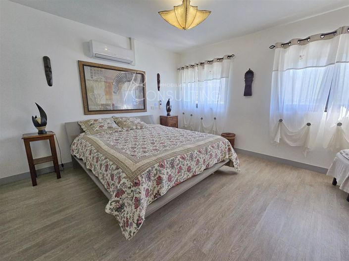 Image No.20-House for sale