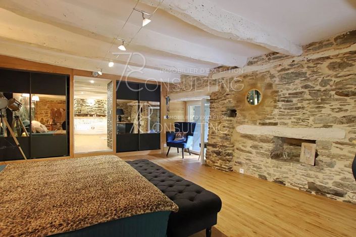 Image No.11-House for sale