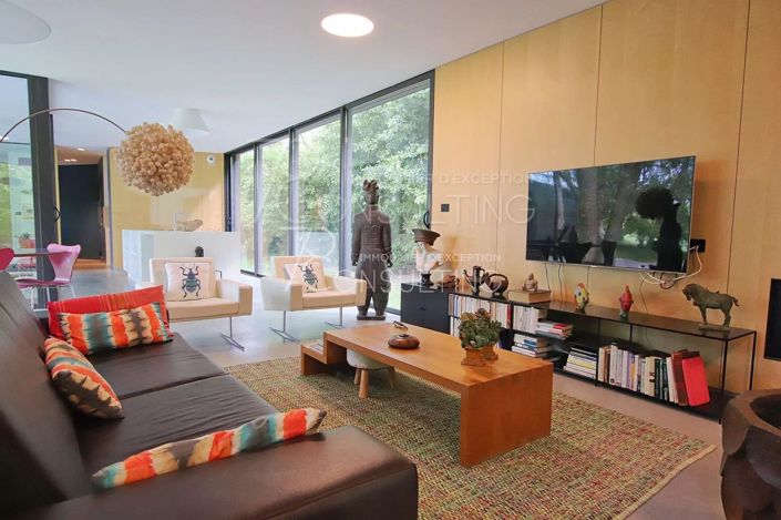 Image No.6-House for sale