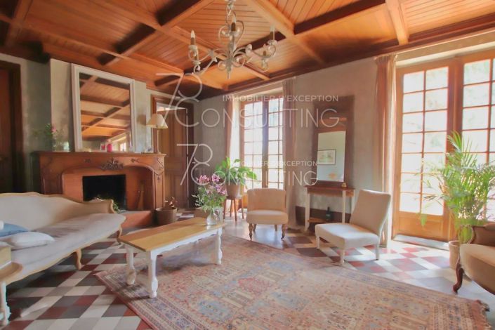 Image No.8-House for sale