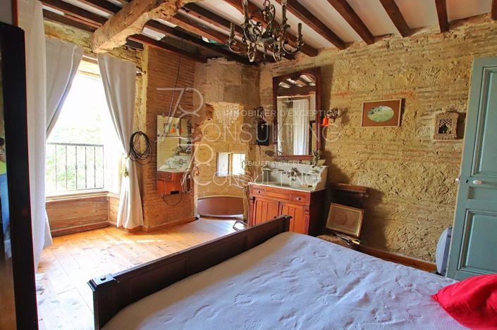 Image No.20-House for sale