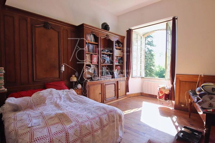 Image No.21-House for sale