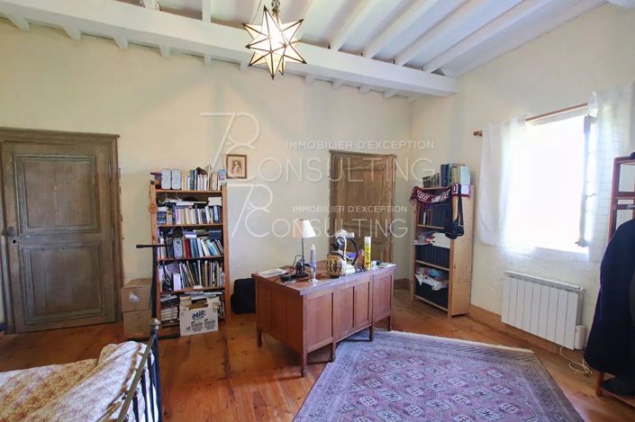 Image No.25-House for sale