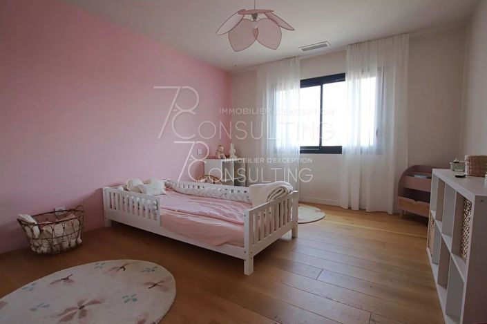 Image No.13-House for sale