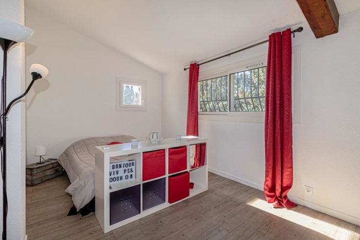 Image No.14-5 Bed House for sale