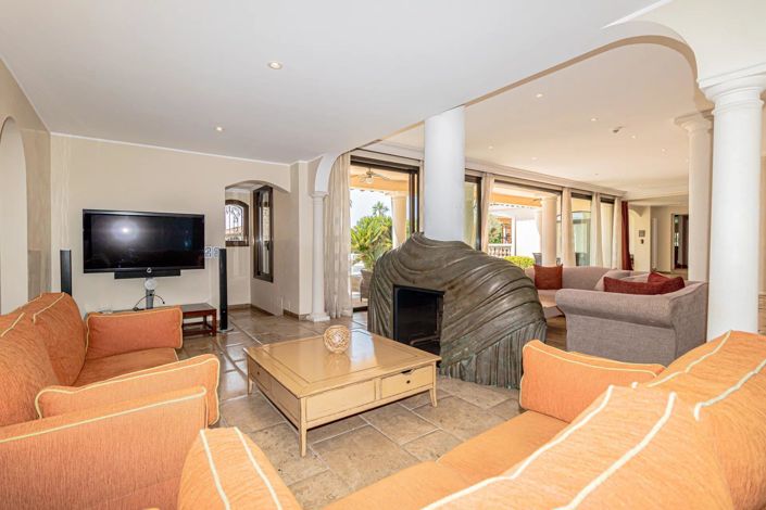 Image No.13-4 Bed House for sale