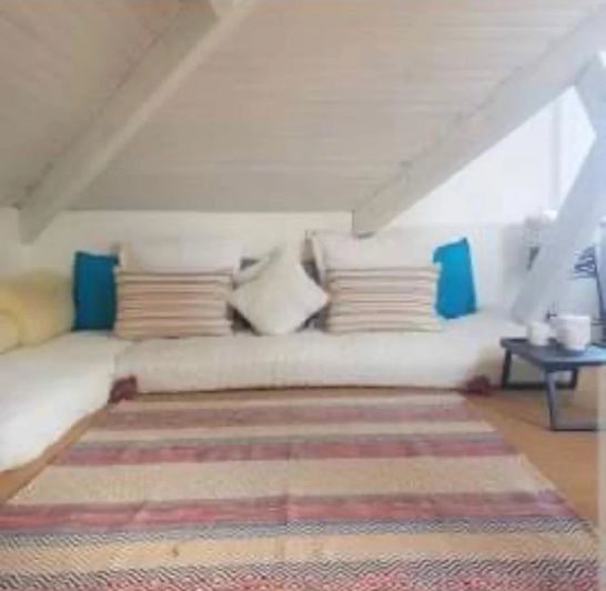 Image No.9-5 Bed House for sale