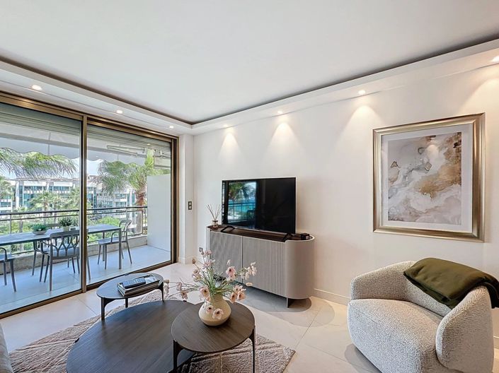 Image No.20-2 Bed Apartment for sale