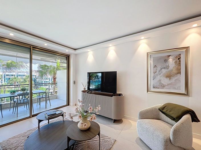 Image No.21-2 Bed Apartment for sale