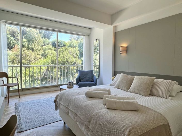 Image No.12-3 Bed Apartment for sale