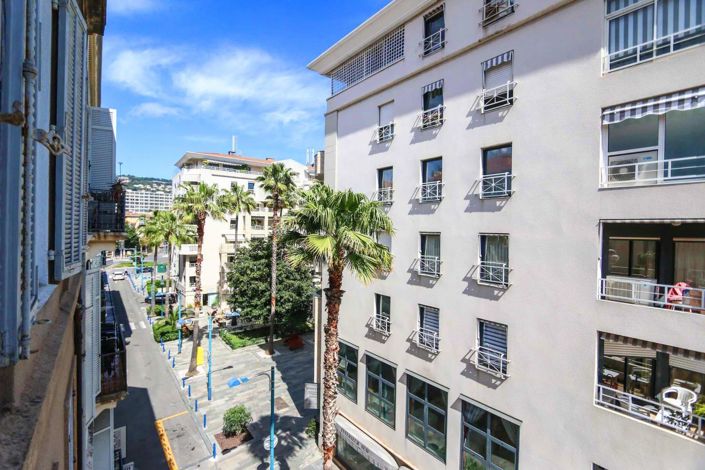 Image No.12-1 Bed Apartment for sale