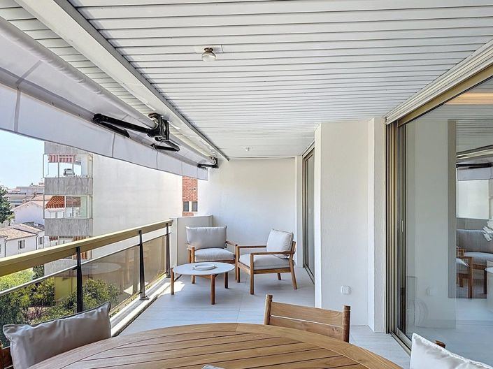 Image No.24-3 Bed Apartment for sale