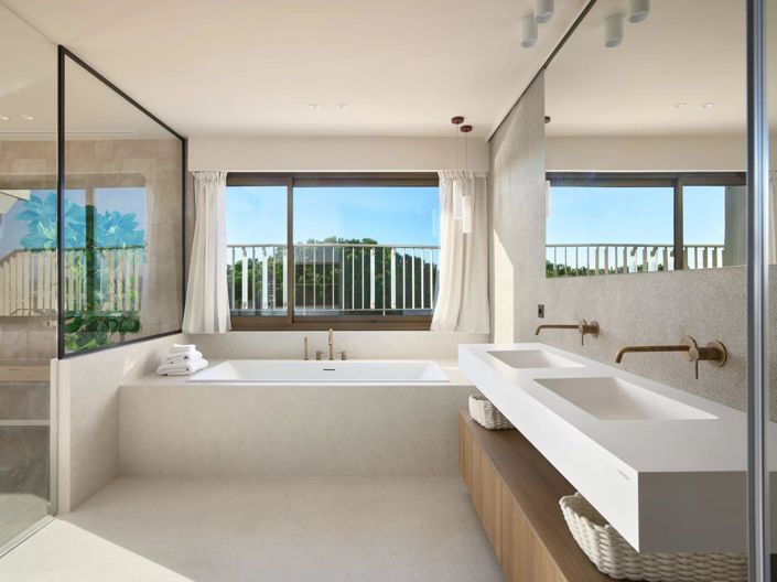 Image No.9-5 Bed Apartment for sale