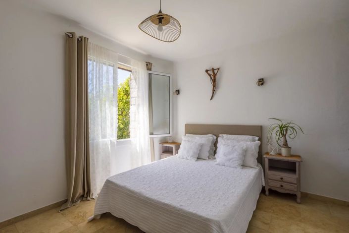 Image No.11-5 Bed House for sale