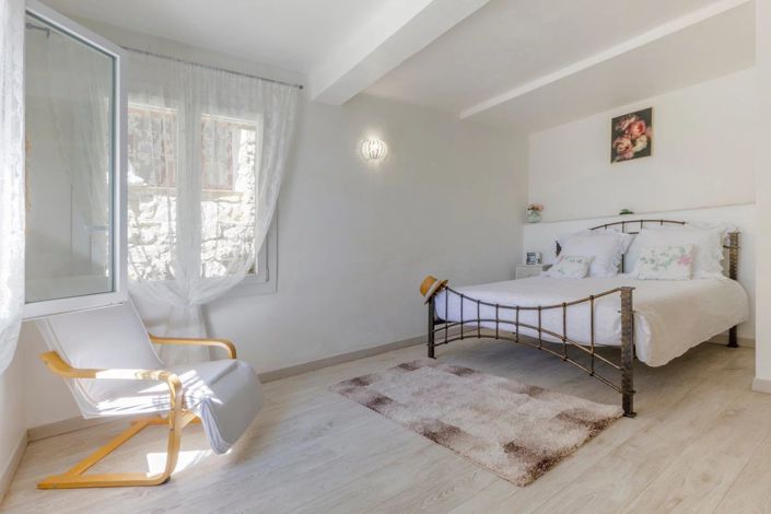 Image No.13-5 Bed House for sale