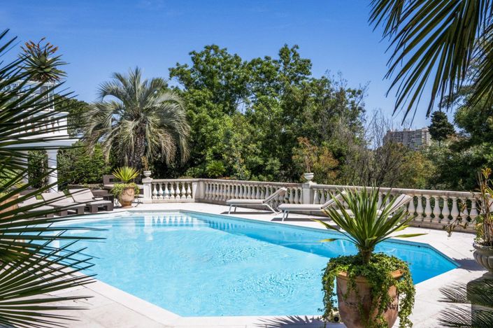 Image No.2-4 Bed House for sale