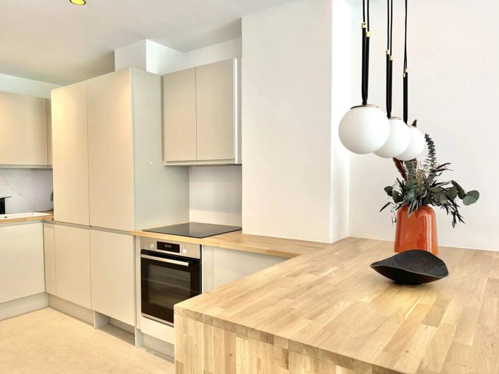 Image No.20-4 Bed Apartment for sale