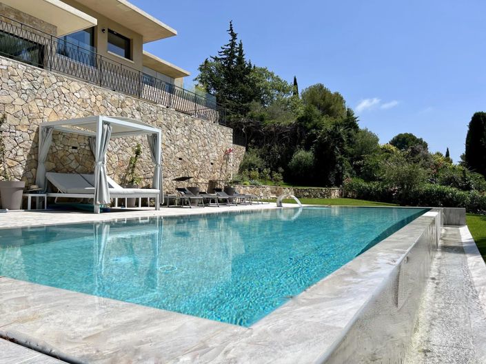 Image No.20-6 Bed House for sale