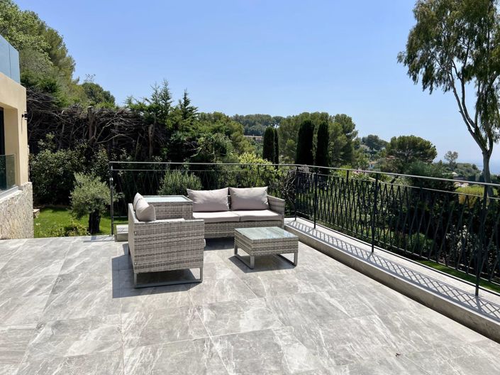 Image No.9-6 Bed House for sale