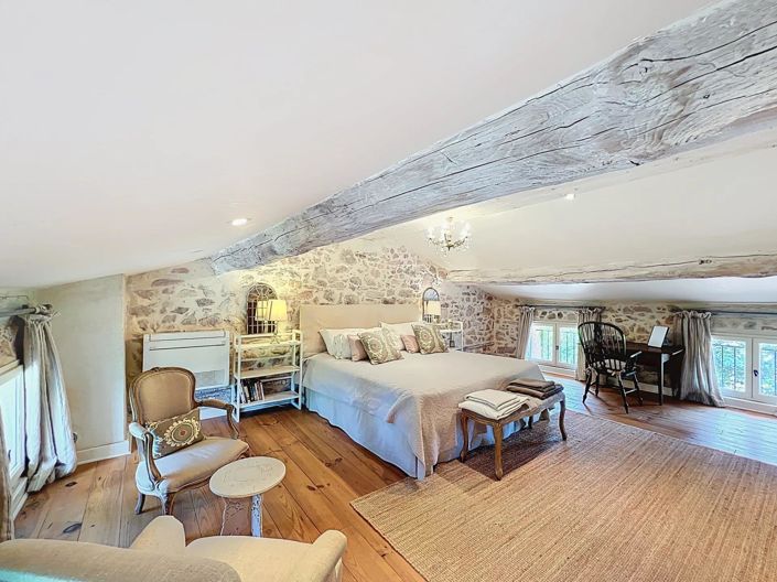 Image No.21-6 Bed House for sale