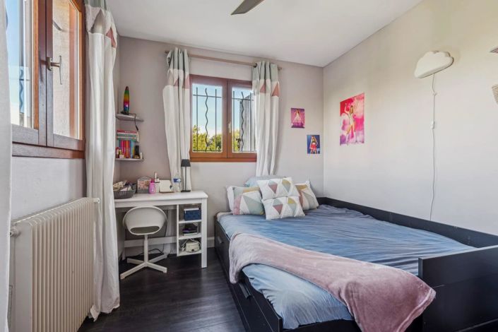 Image No.9-House for sale