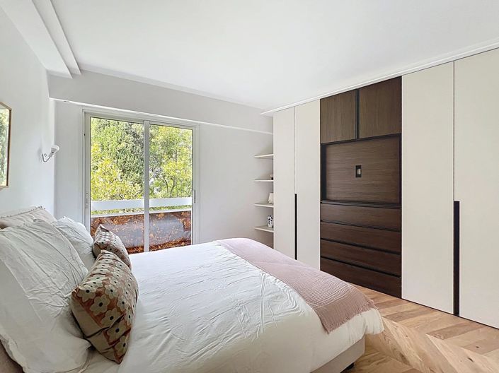 Image No.20-4 Bed Apartment for sale