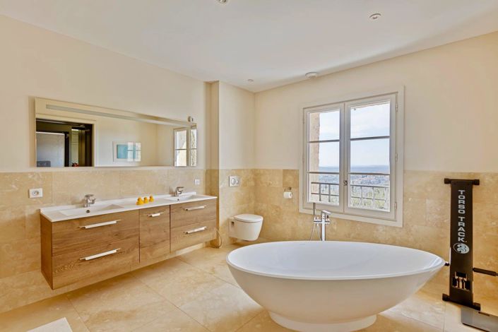 Image No.14-5 Bed House for sale