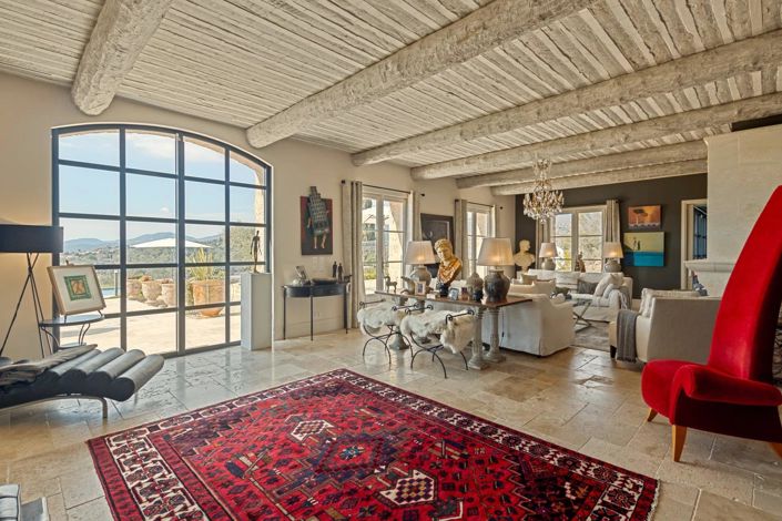 Image No.6-5 Bed House for sale