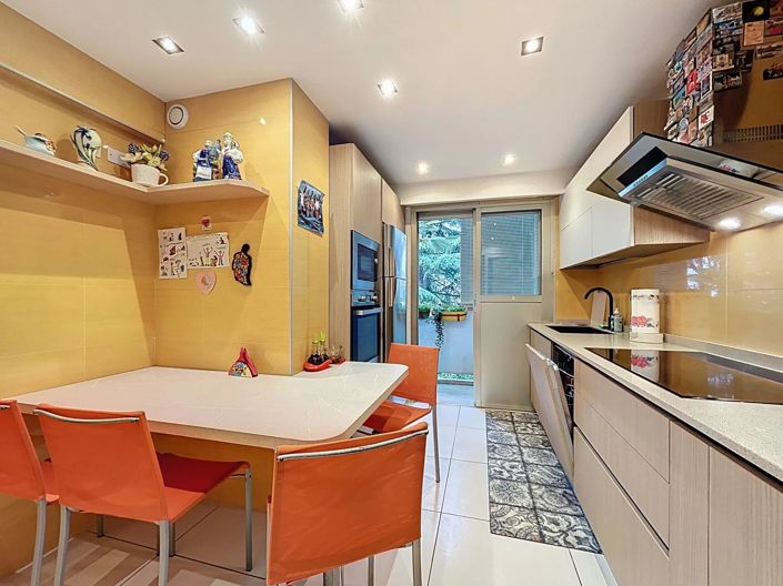 Image No.7-3 Bed Apartment for sale