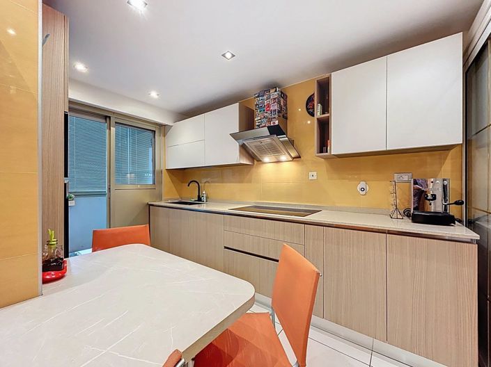 Image No.8-3 Bed Apartment for sale