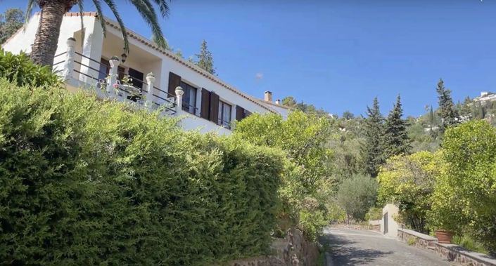 Image No.7-5 Bed House for sale