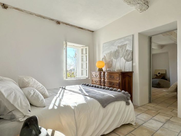 Image No.27-5 Bed House for sale