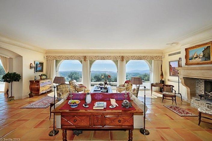 Image No.7-6 Bed House for sale