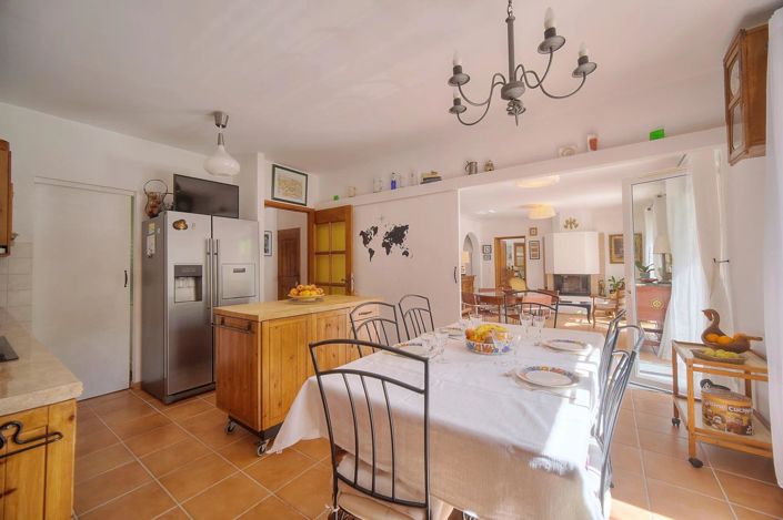 Image No.4-7 Bed House for sale