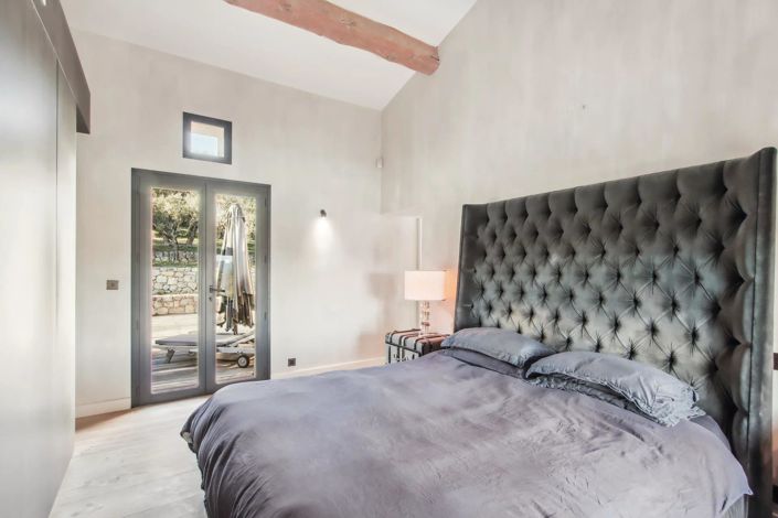 Image No.15-5 Bed House for sale