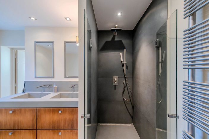 Image No.13-5 Bed House for sale