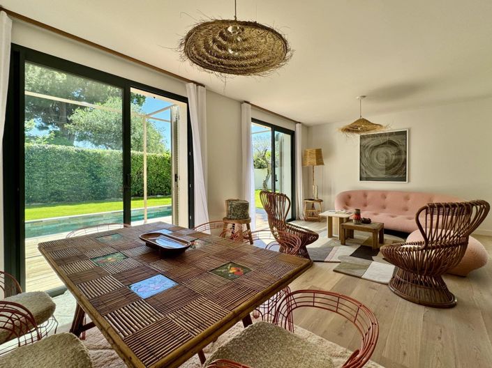 Image No.7-3 Bed House for sale