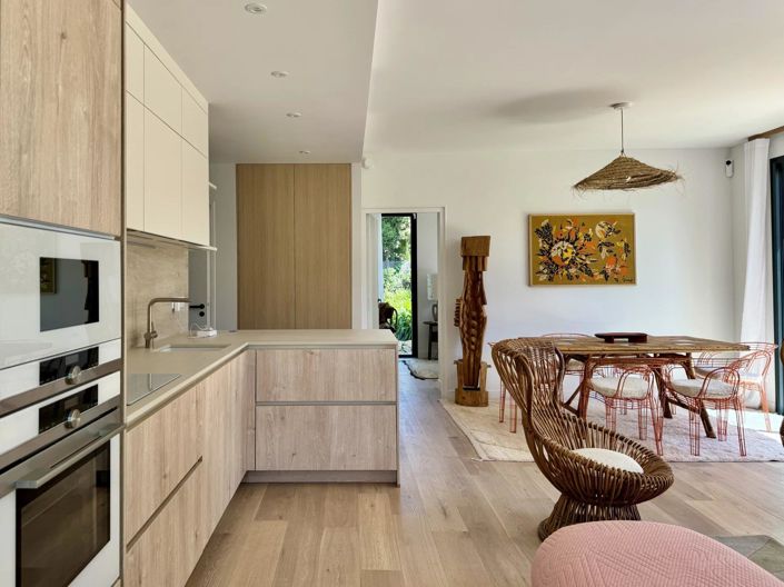 Image No.9-3 Bed House for sale