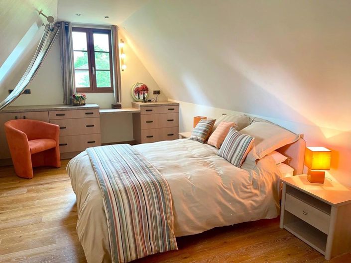 Image No.18-3 Bed House for sale