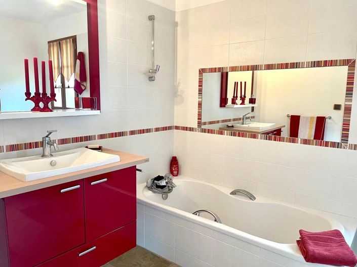 Image No.21-3 Bed House for sale