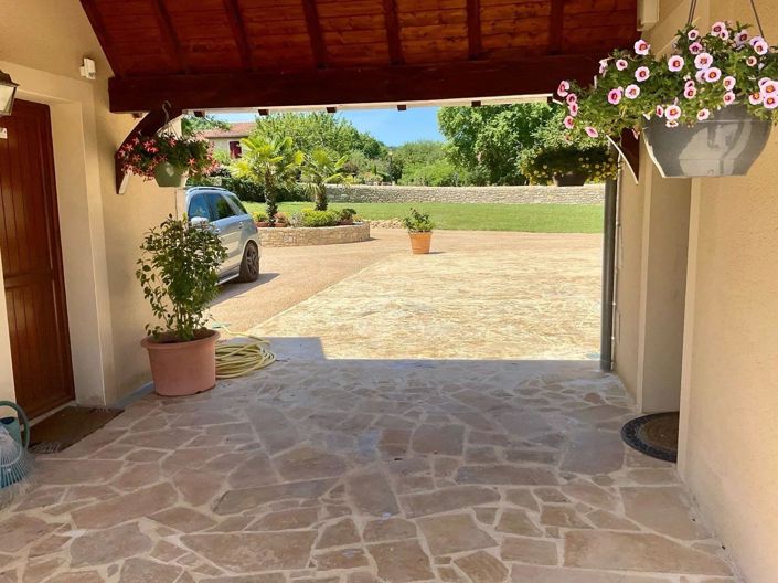 Image No.9-3 Bed House for sale