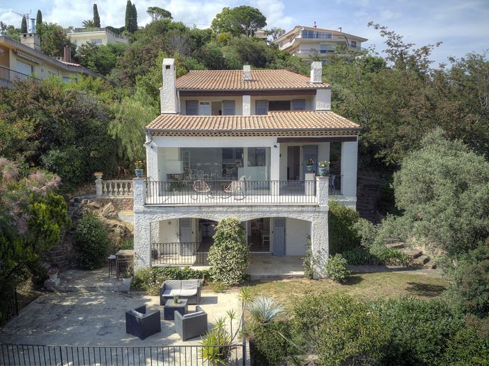 Image No.12-4 Bed House for sale